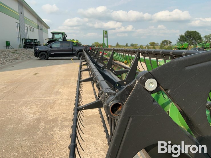 2017-john-deere-635f-image-10