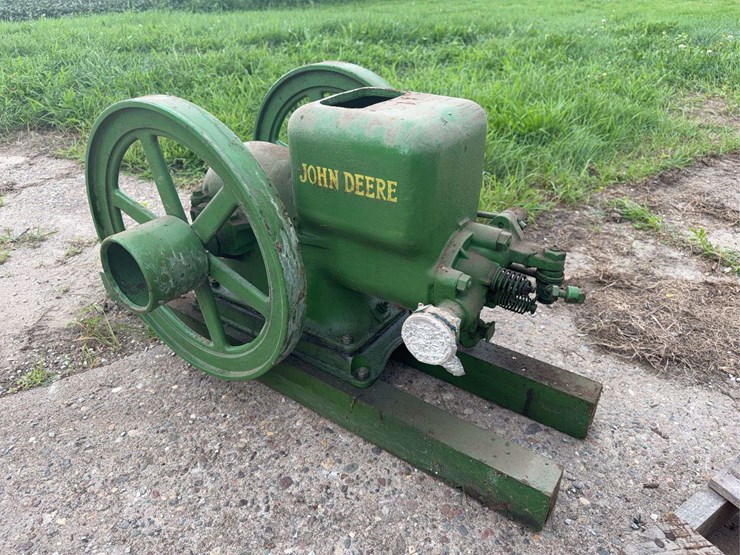 john-deere-112-image-2