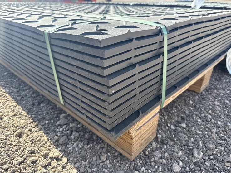 #28-•-(12)-roadbed/-ground-protection-mats---ljb12-image-2