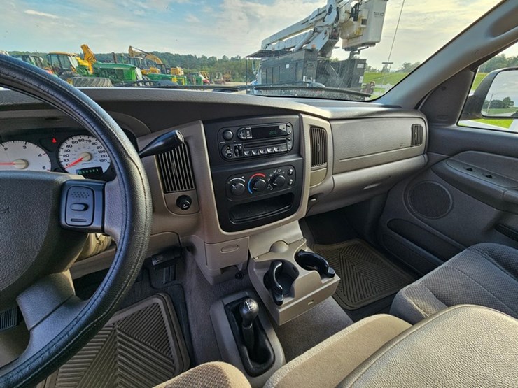 2004-dodge-ram-2500-image-39