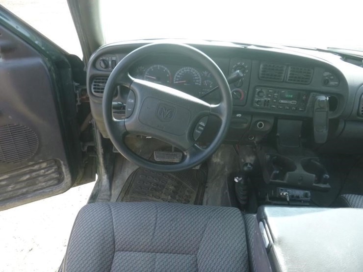 2001-dodge-ram-2500-image-7