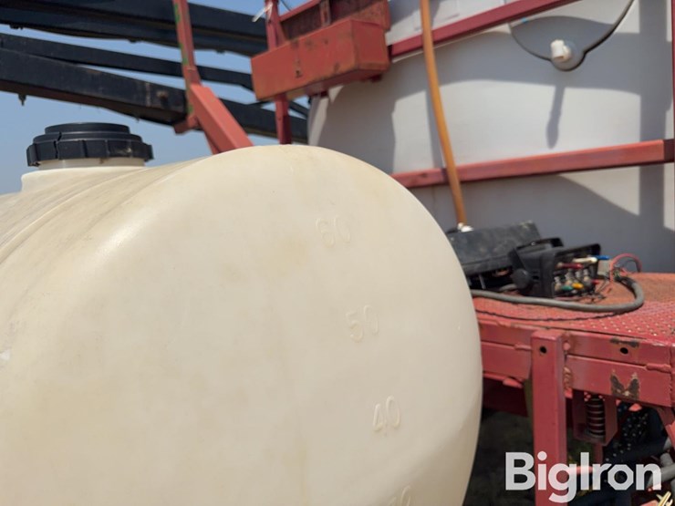trail-master-90’-pull-type-sprayer-image-10