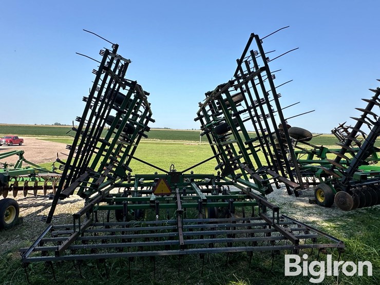 john-deere-724-image-6