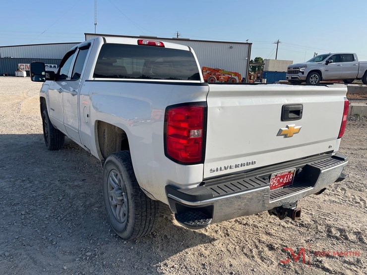 2018-chevrolet-2500-image-3