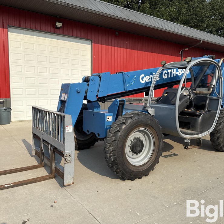 2012 GENIE GTH844