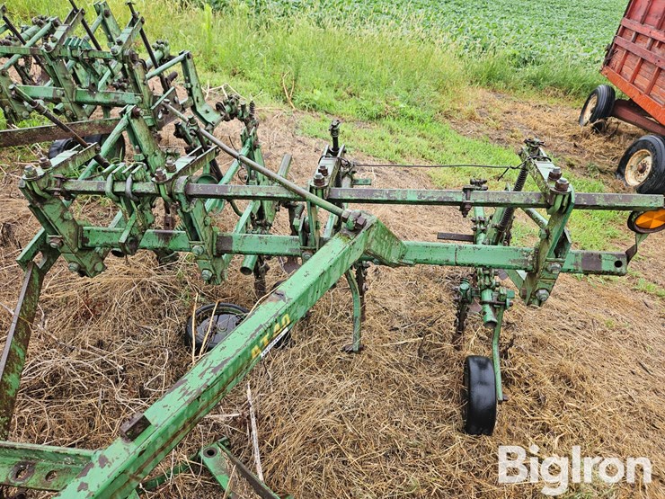 john-deere-at40-image-12