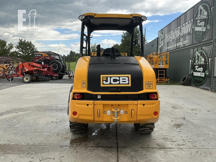 2024-jcb-407-image-3