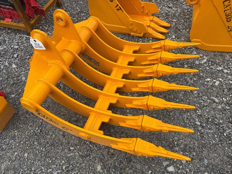 caterpillar-305-image-1