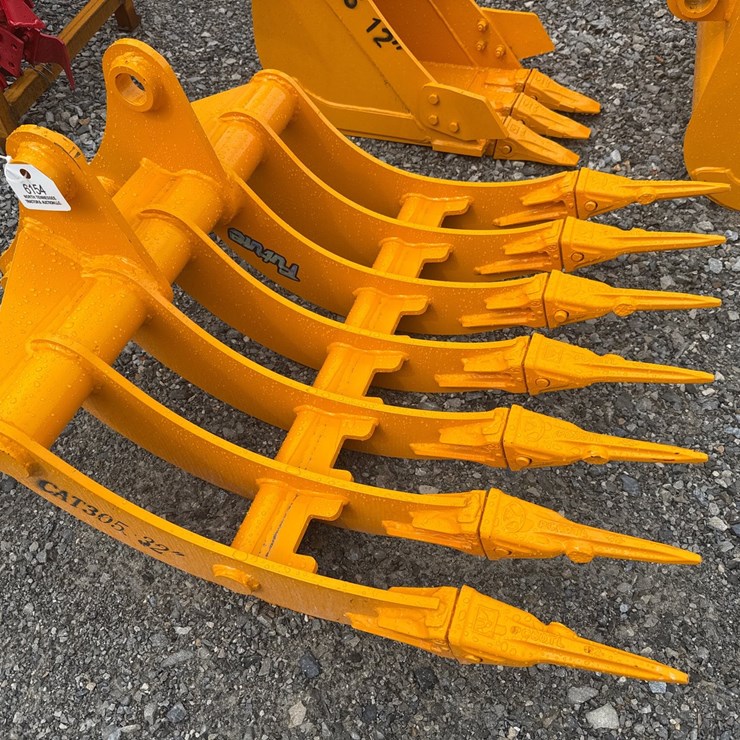 CATERPILLAR 305
