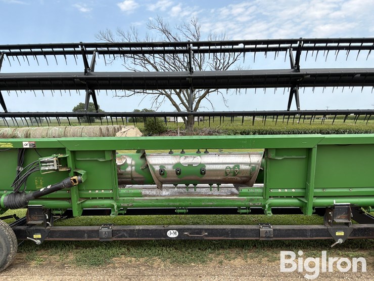 2009-john-deere-630f-image-10