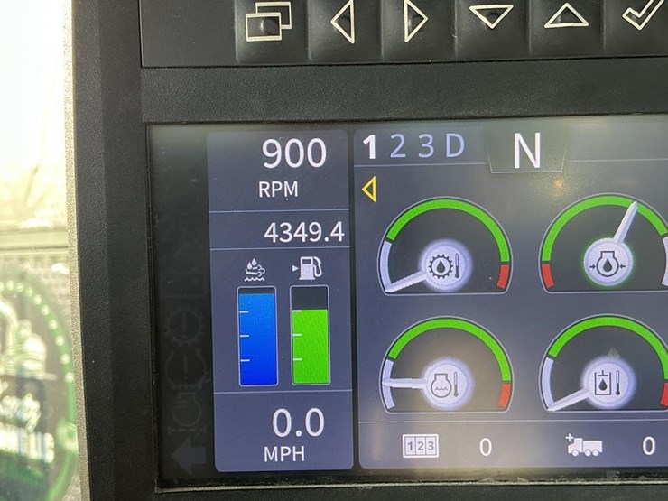 2019-deere-524l-image-15