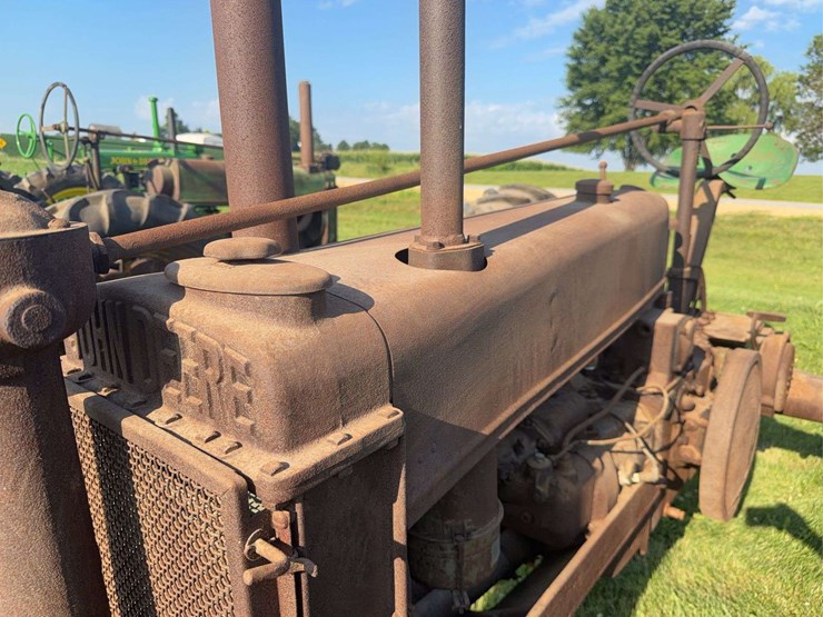 john-deere-b-image-9