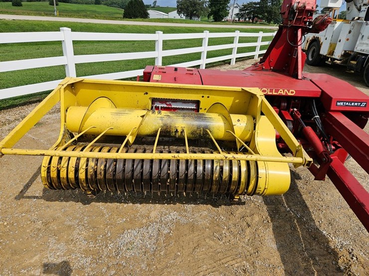 2018-new-holland-790-image-11