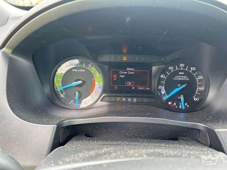 2018-ford-explorer-image-16