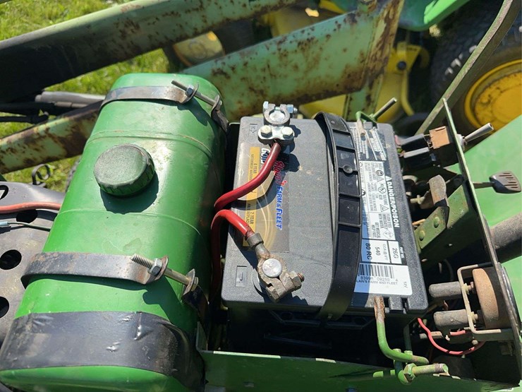 john-deere-140-image-13