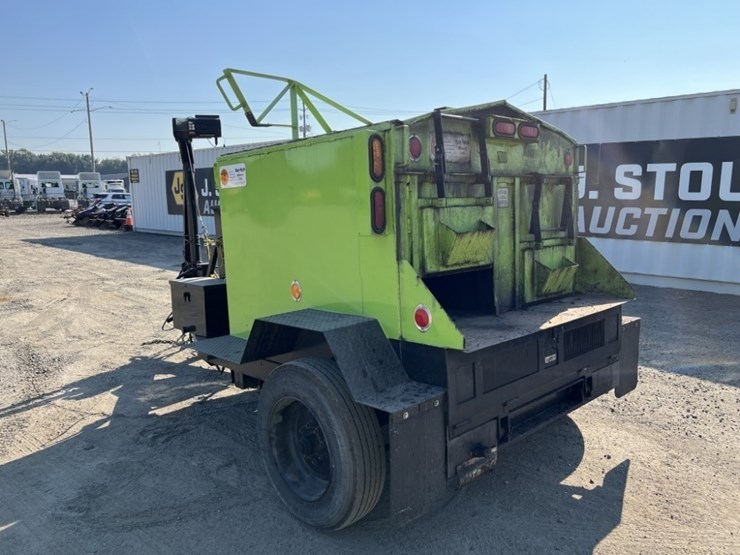 2012-ray-tech-rc4000d-towable-asphalt-hot-box-image-6