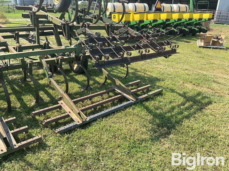john-deere-26-image-15