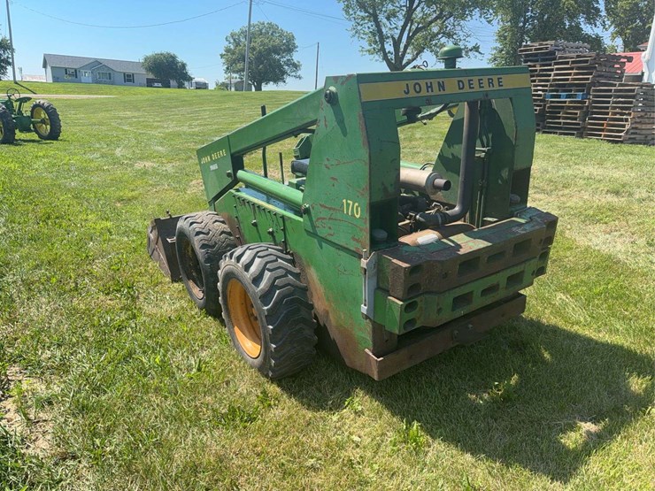 john-deere-170-image-3