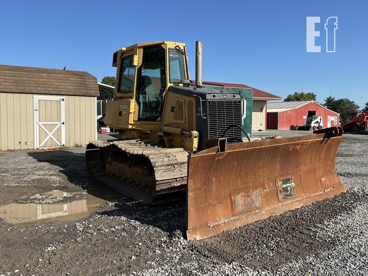 2005-deere-700h-lgp-image-6