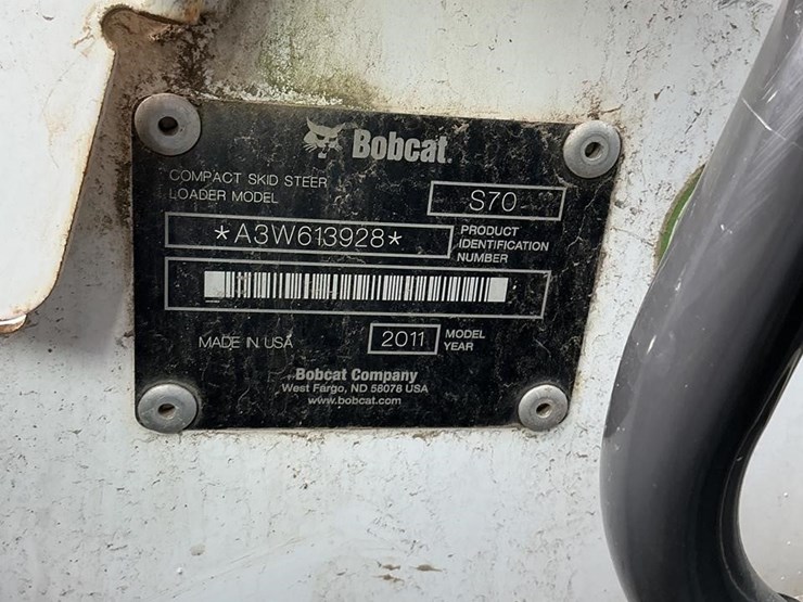 2011-bobcat-s70-image-17