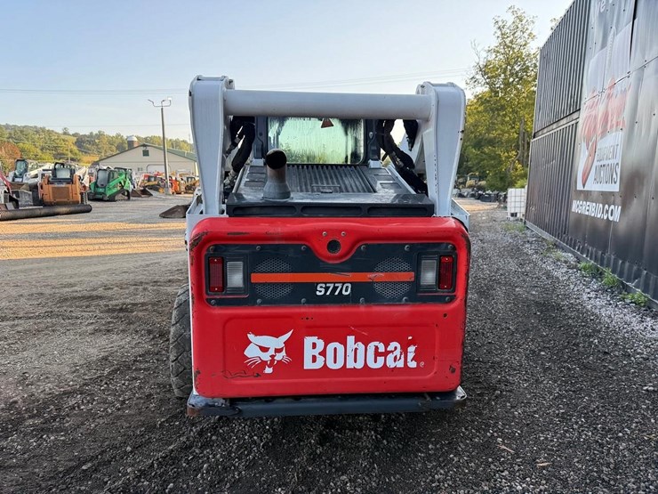 2023-bobcat-s770-image-3
