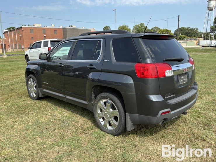 2011-gmc-terrain-image-7