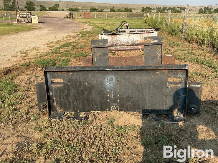 skid-steer-bale-spear-attachment-image-6