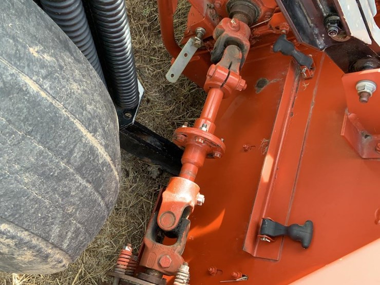 hesston-1270-image-19