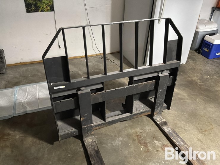 bobcat-pallet-fork-image-12