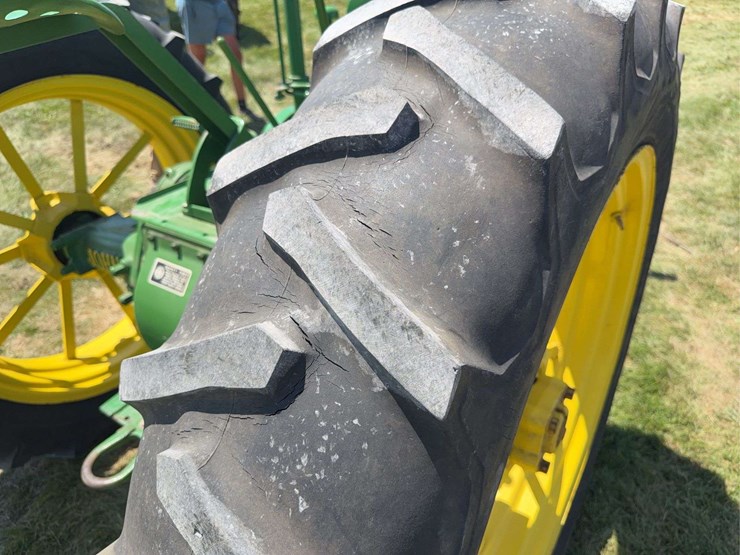 john-deere-b-image-27