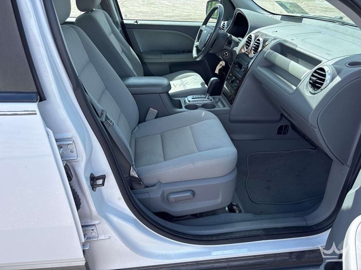 2007-ford-freestyle-image-17