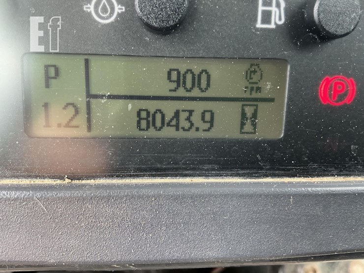 2018-deere-655k-image-18