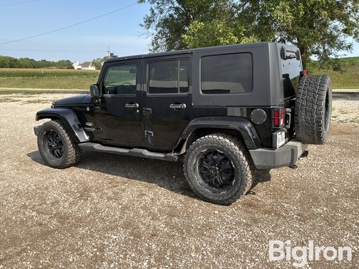 2010-jeep-wrangler-image-7