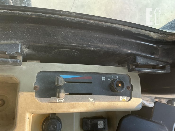 2010-caterpillar-303.5c-cr-image-14