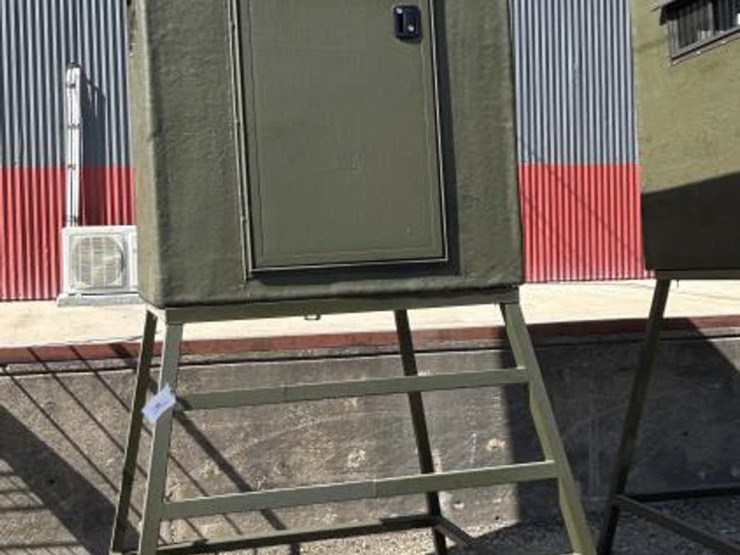 #38-•-t-box-blinds-4x4-blind-w/-4x4x5-tower-image-1