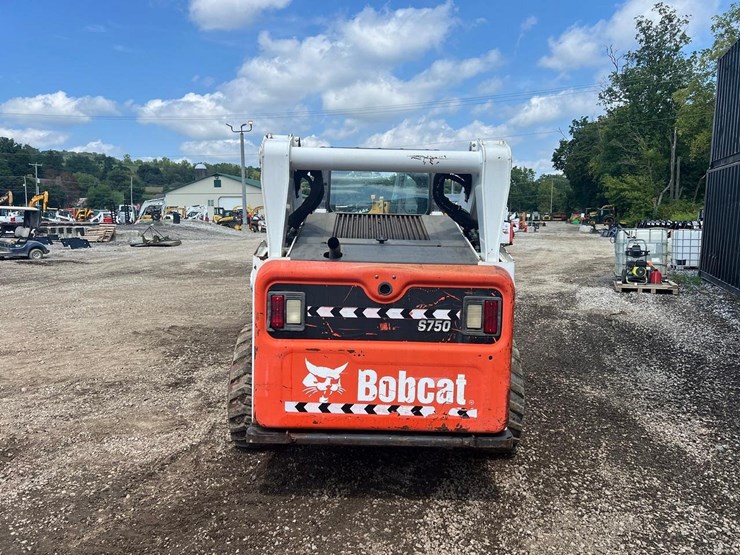 2011-bobcat-s750-image-5