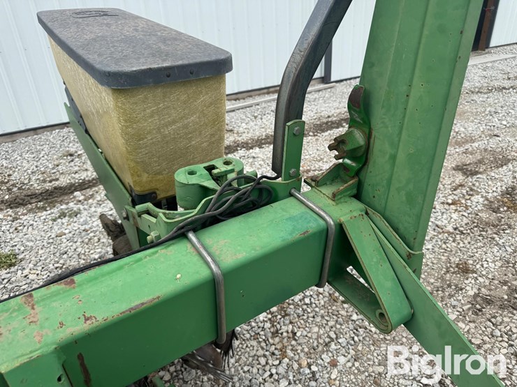 john-deere-7200-image-19