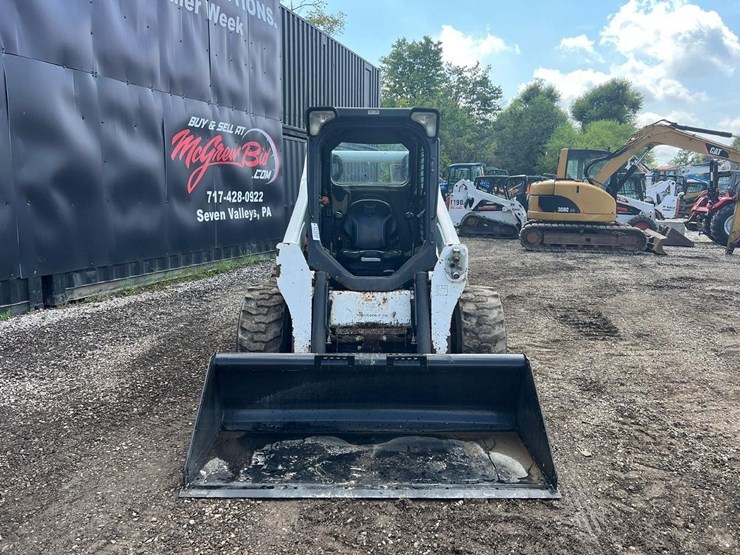 2011-bobcat-s750-image-9