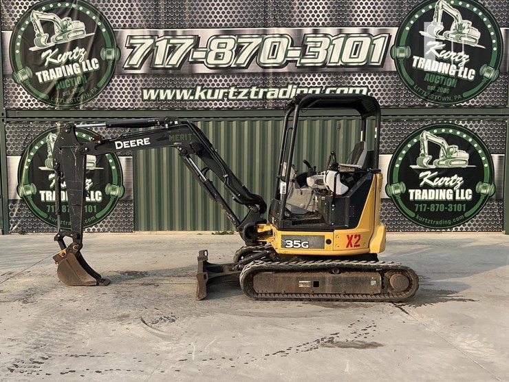 2019-deere-35g-image-1