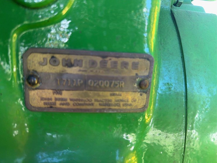john-deere-2520-image-44