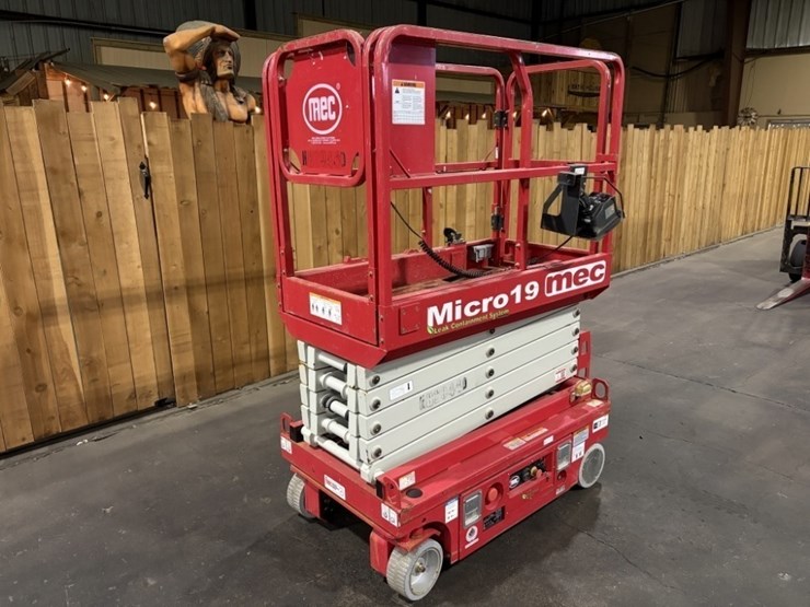 2020-mec-micro-19-scissor-lift-image-1