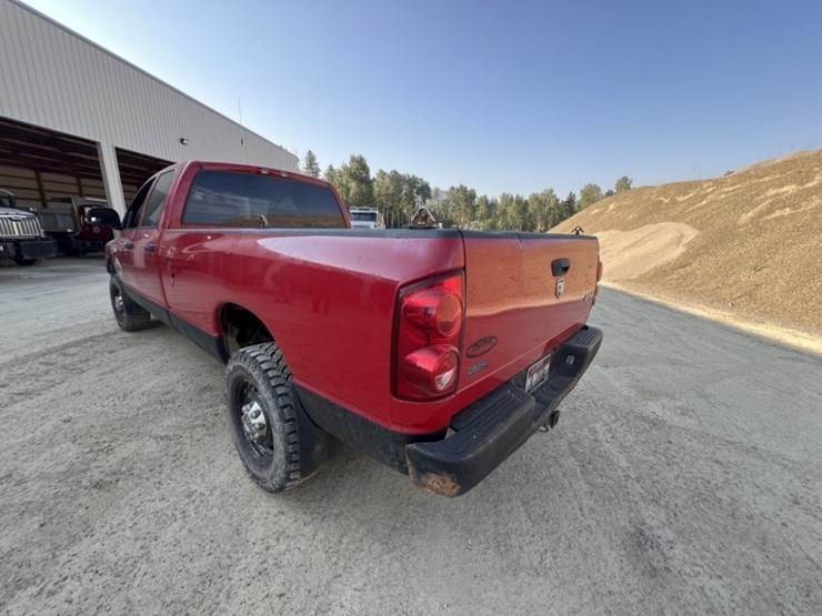 2009-dodge-ram-2500-image-3