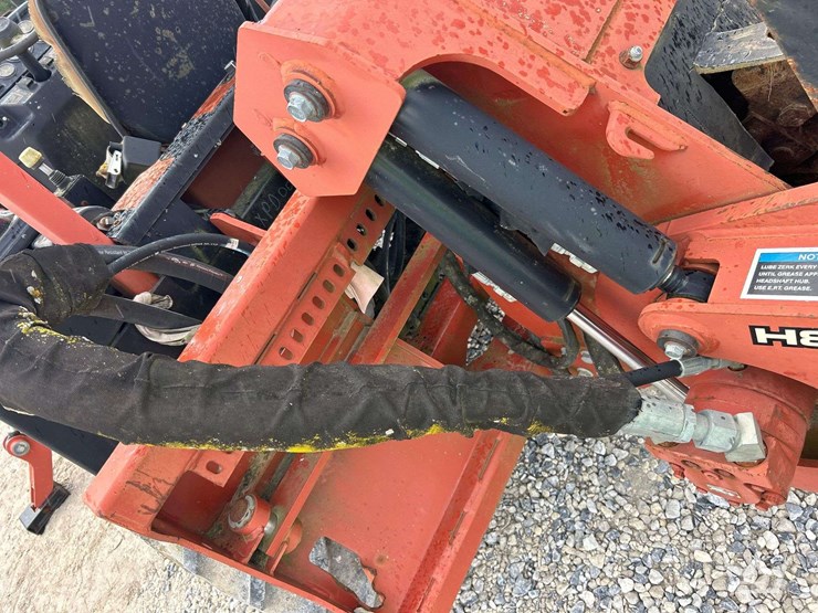 2012-ditch-witch-rt80-image-24