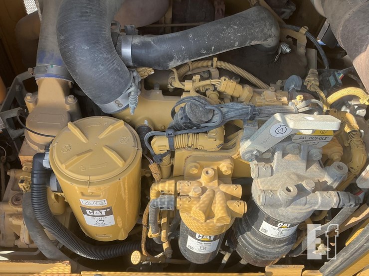 2019-caterpillar-d6k2-xl-image-18