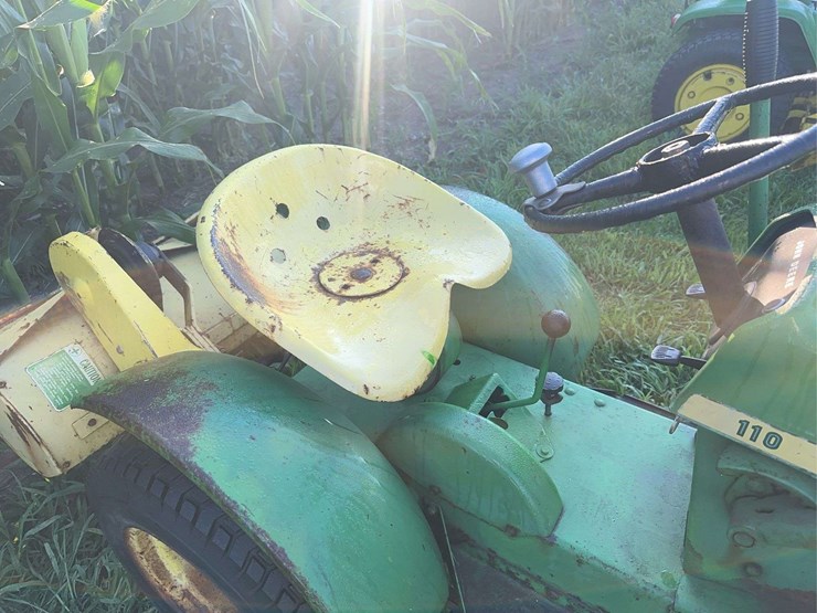 john-deere-110-image-6