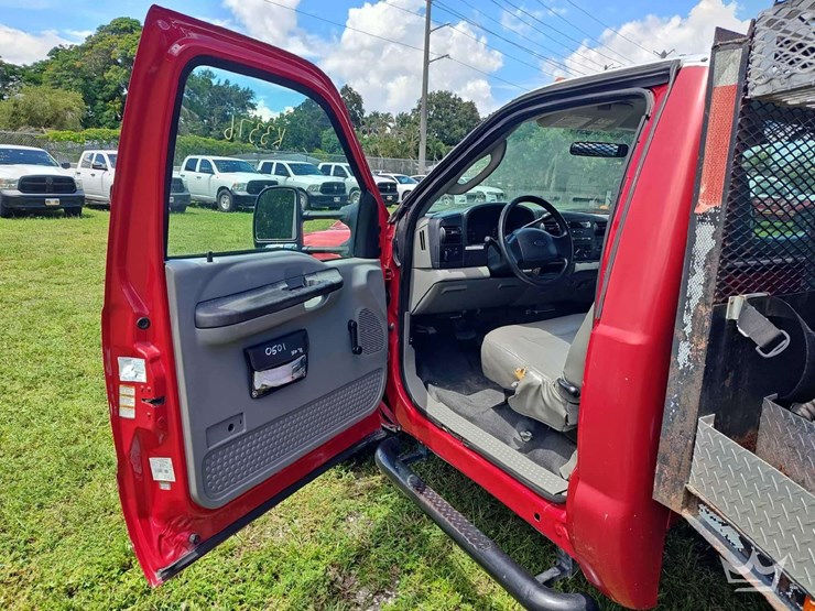 2005-ford-f350-image-13
