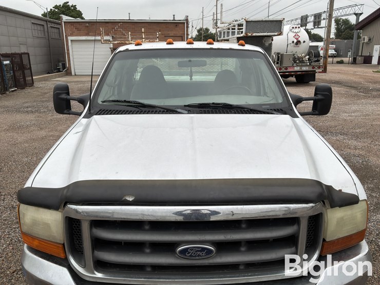 2000-ford-f350-image-18