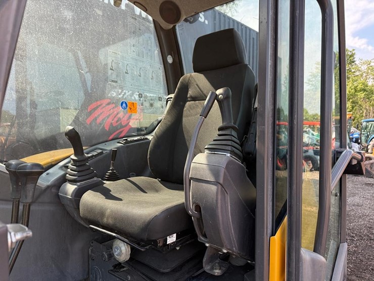 2019-mecalac-6mcr-image-19