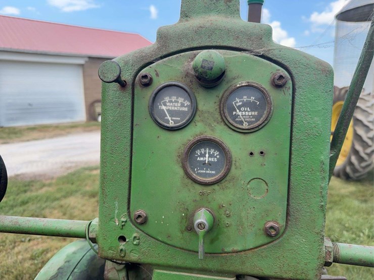 john-deere-50-image-35