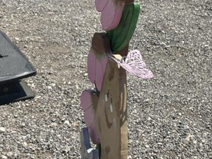 #76-•-custom-wood-art---floral-arrangement-w/-garden-image-2